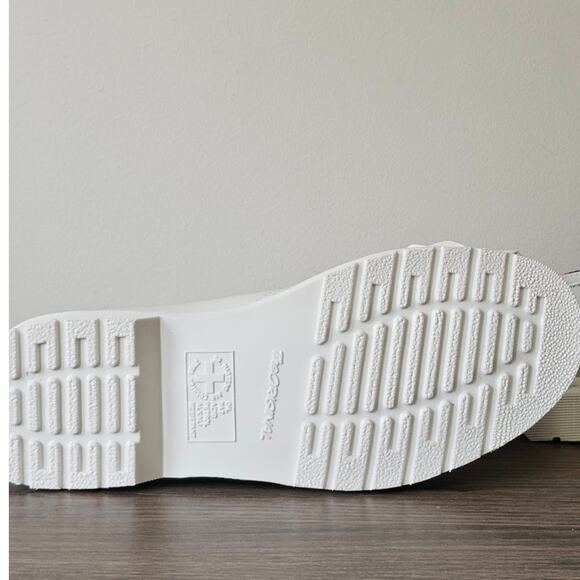 Dr Martens  Men's 1461 for Pride 3 Eye Shoes Size 11 White Smooth NWT - Picture 7 of 8